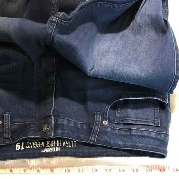 🌸NEW🌸 HOT TOPIC Ultra Hi-Rise Crop Jegging - Picture 10 of 10